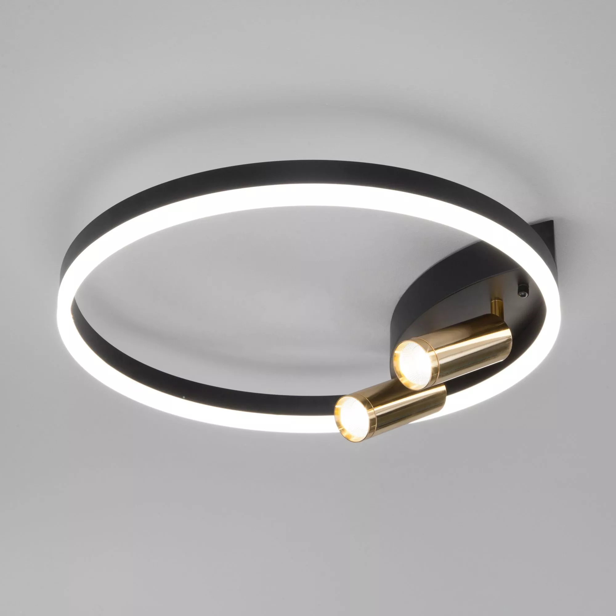 Потолочный светильник Eurosvet Luminari 90247/3 черный/золото Smart