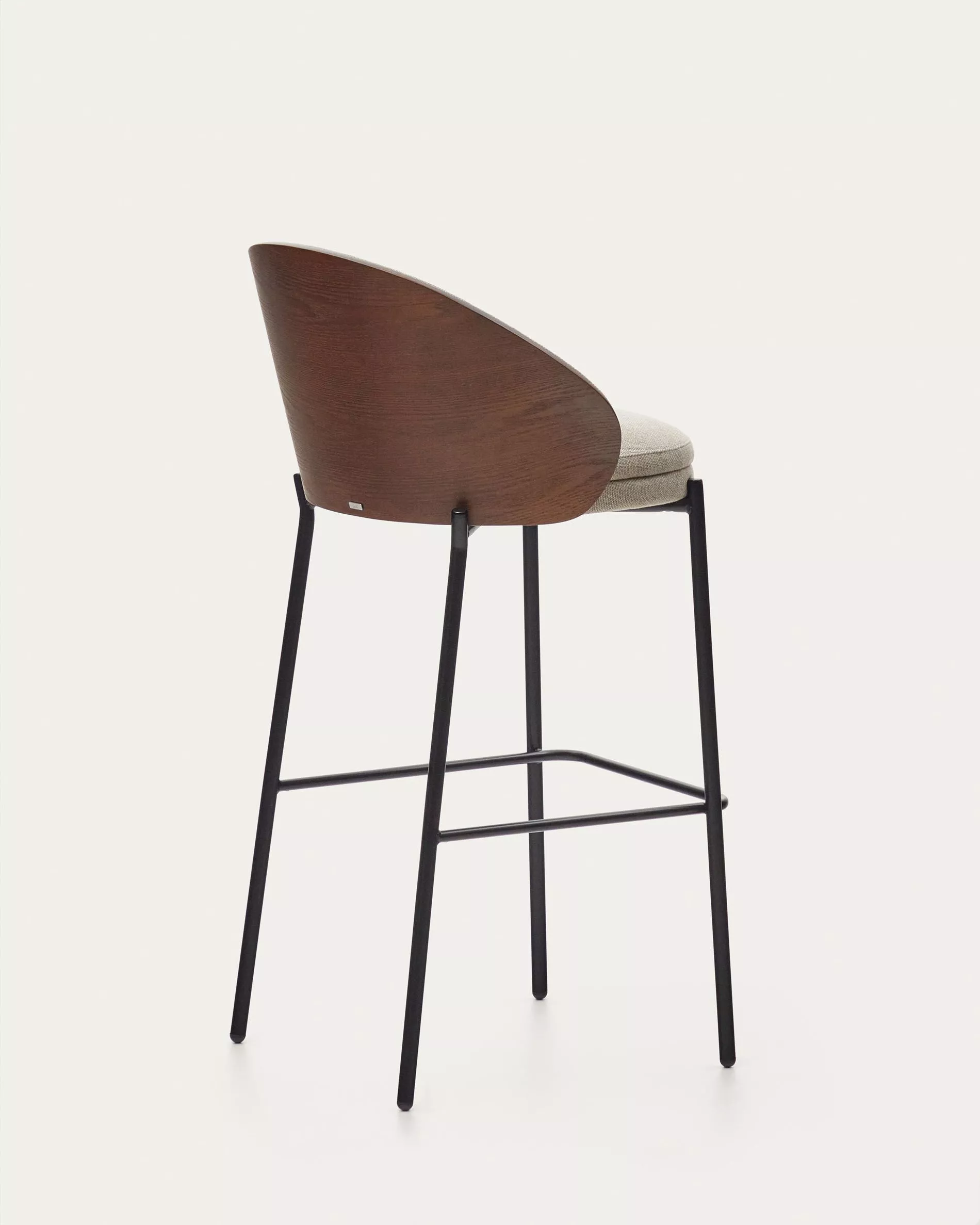 Барный стул La Forma Eamy светло-коричневый отделка венге