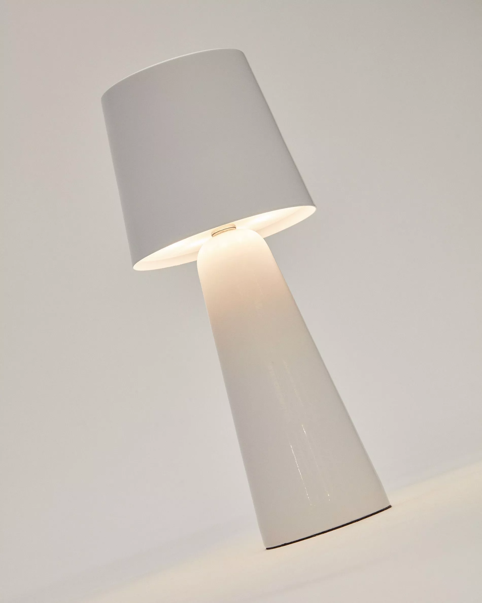 Лампа настольная La Forma Arenys 156835