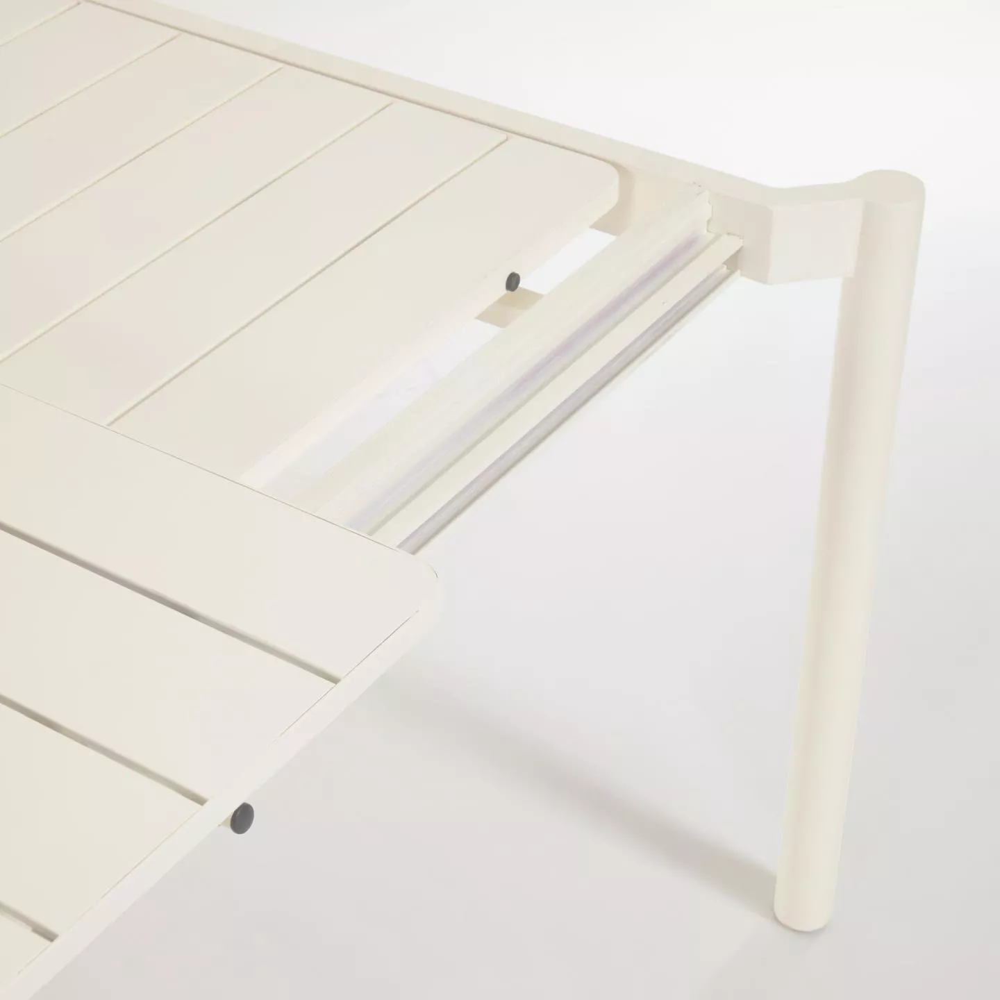 Раздвижной стол La Forma Zaltana белый 140 x 90 см
