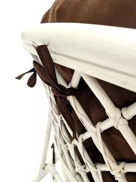 Кресло из ротанга Багама белый матовый (подушки твил полные коричневые)