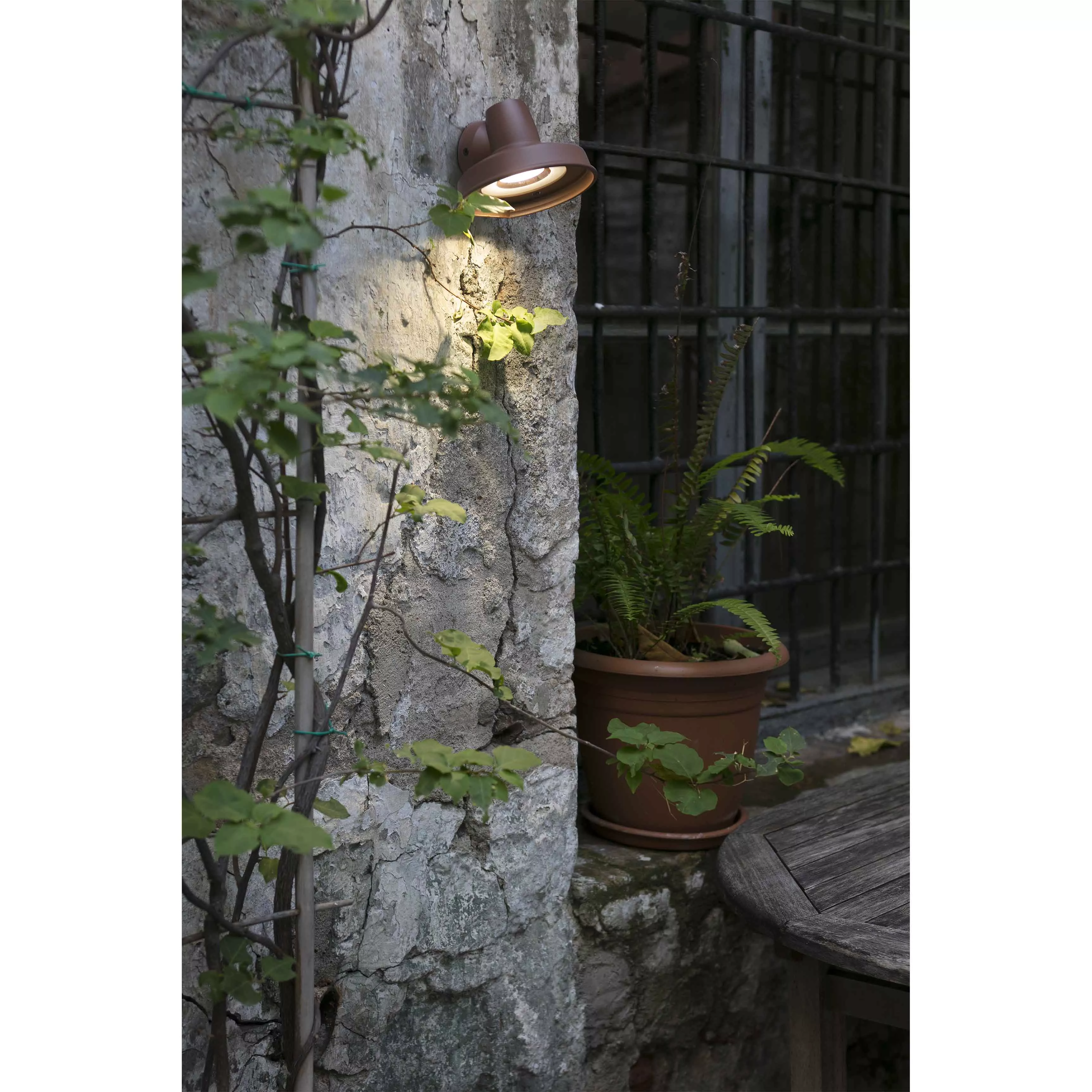 Уличный настенный светильник BRONX Faro коричневый 71194