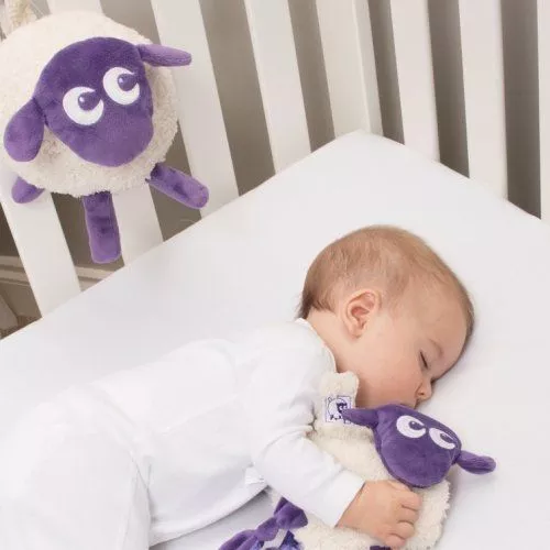 Нужна ли кроватка: зачем новорожденному спать отдельно