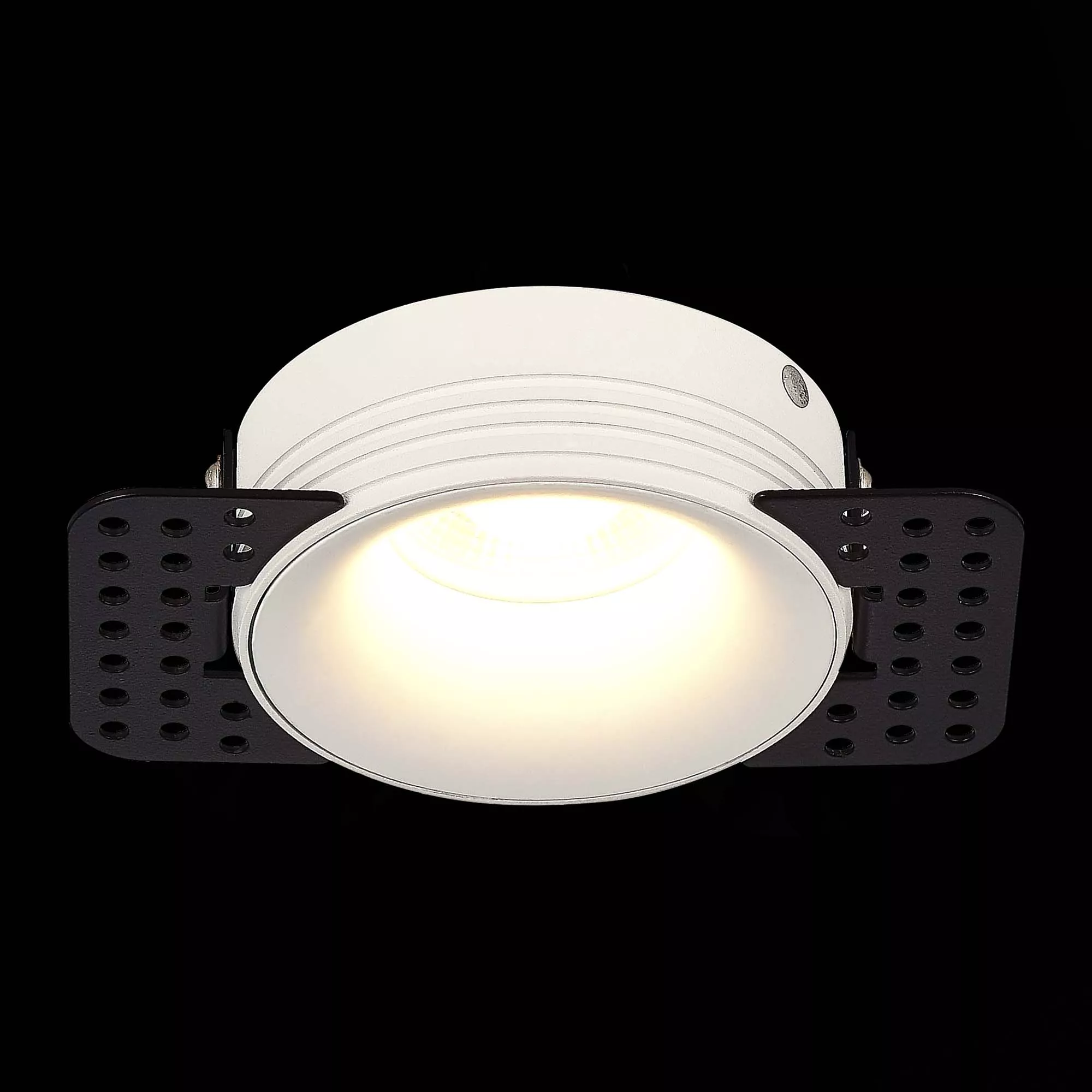 Точечный встраиваемый светильник ST LUCE ST218 TRIMLESS ST218.558.01