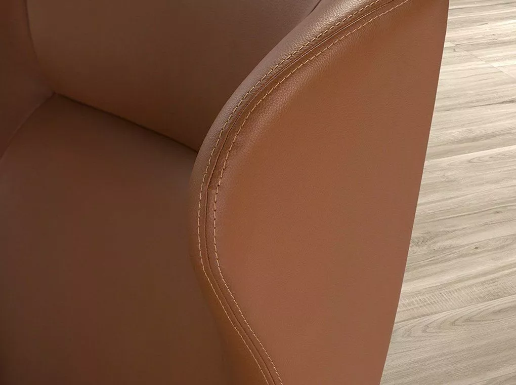 Вращающееся кресло из искусственной кожи Angel Cerda SF-801E