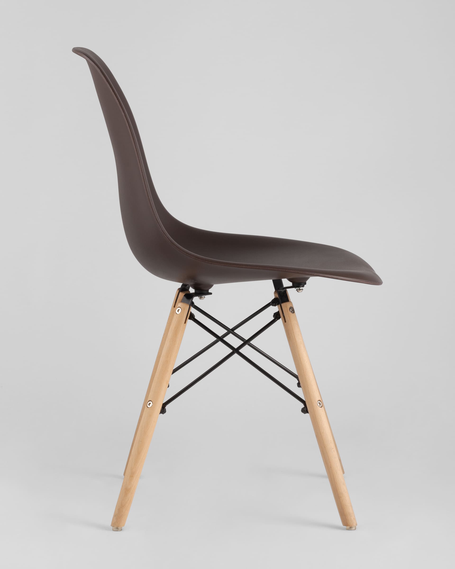 Комплект стульев Eames DSW коричневый x4 шт