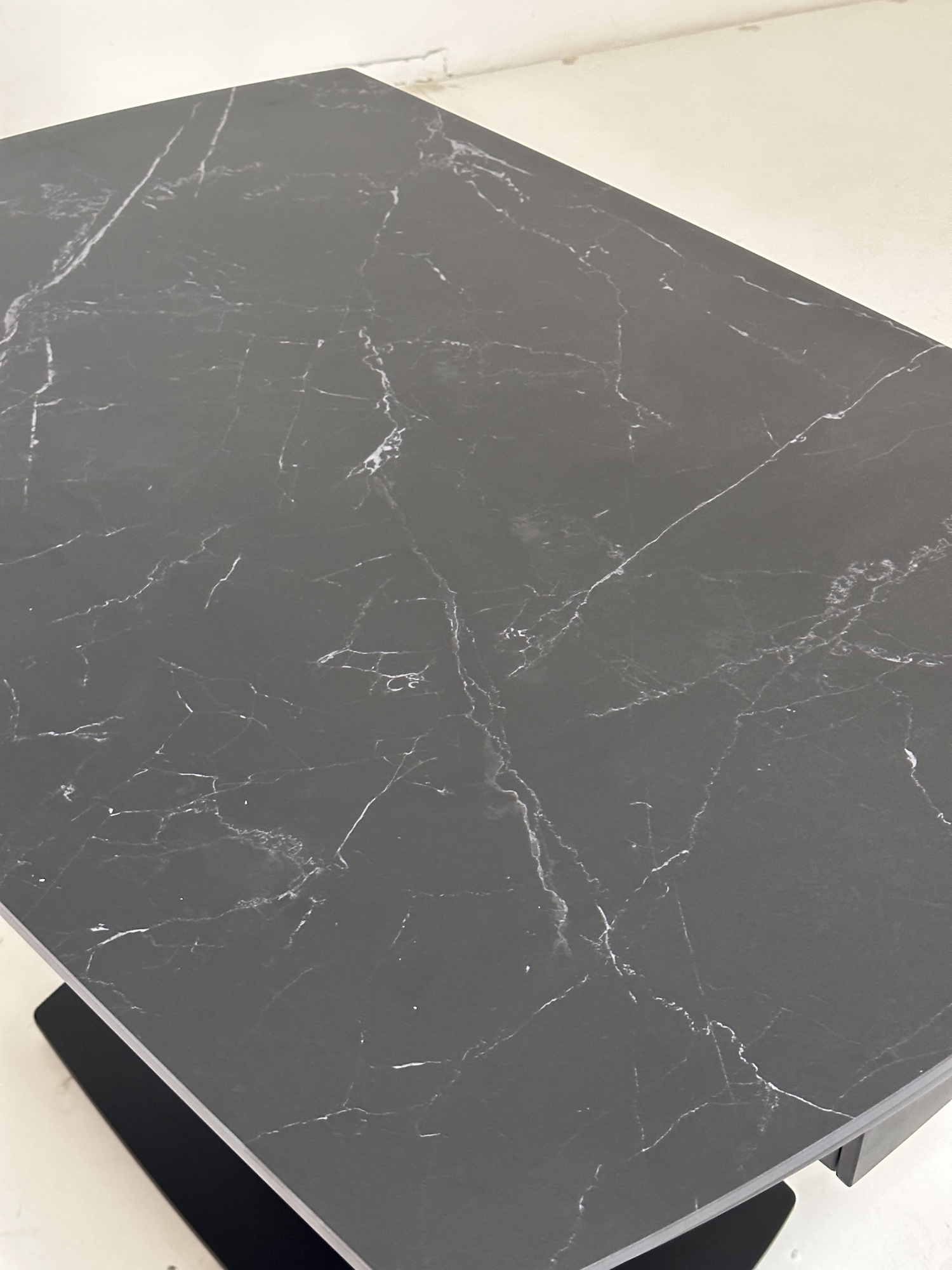 Стол BALDE 120 MATT BLACK MARBLE SOLID CERAMIC / BLACK