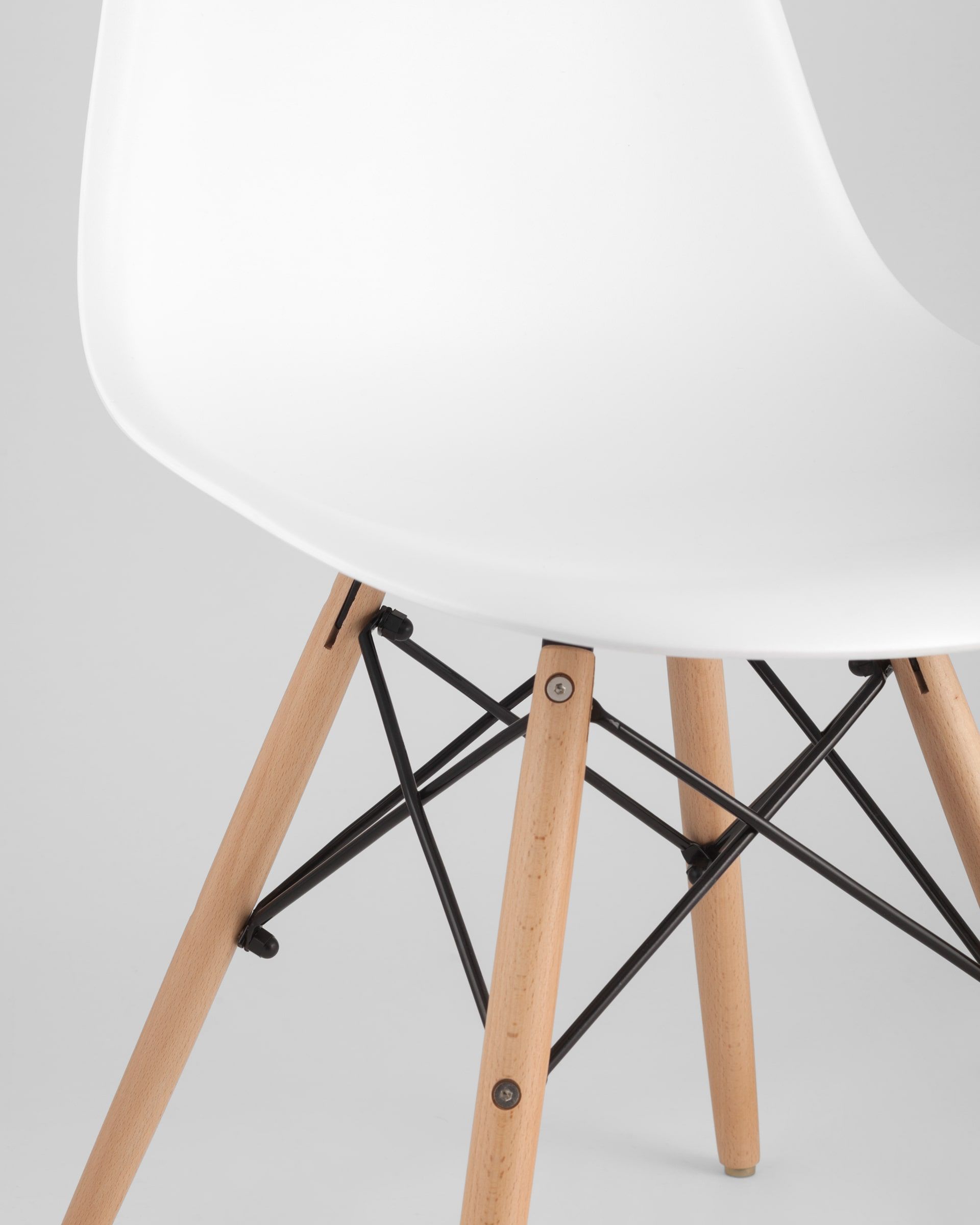 Комплект стульев Eames DSW белый x4 шт