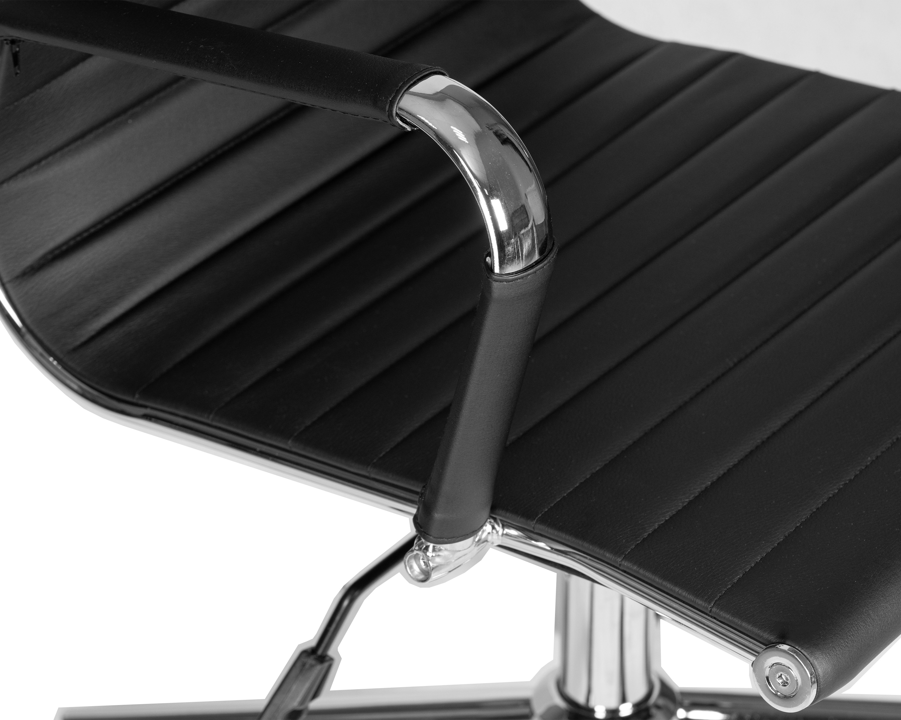 Офисное кресло для руководителей DOBRIN CLARK SIMPLE чёрный
